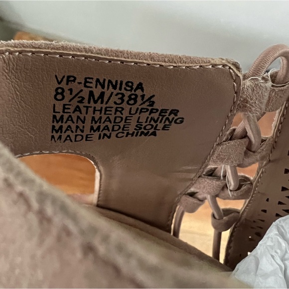 Vince Camuto Sandal - Ennisa - Size 8.5 - Picture 5 of 10